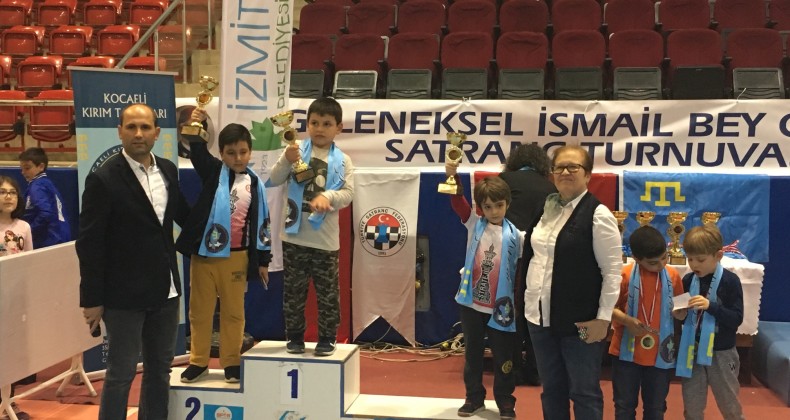 Satranç Turnuvasına Büyük İlgi