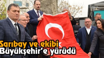 CHP’liler Büyükşehir’e Yürüdü