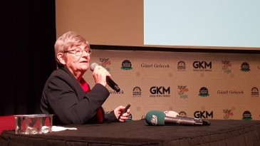 Karatay: 10 Yaşındaki Çocukların Karaciğerinde Yağlanma Var  