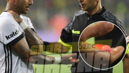 Bunu da gördük! Quaresma’ya fırlatılan cisim şoke etti