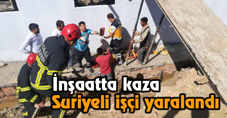 Suriyeli işçinin üzerine kalas düştü