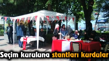 Seçim kuruluna stantları kurdular