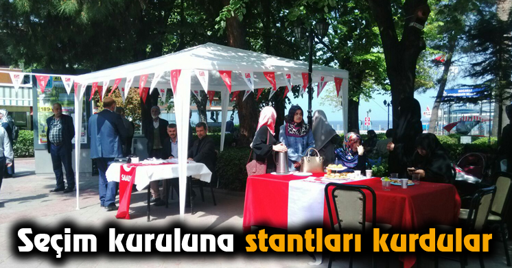 Seçim kuruluna stantları kurdular