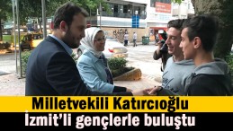 Ak Mekanda Genç Kürsü