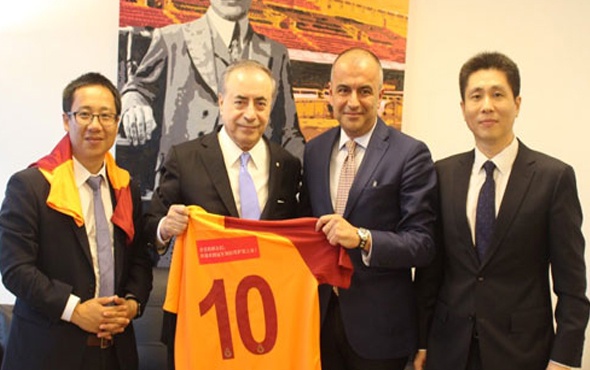 Çinlilerden Galatasaray’a tebrik ziyareti