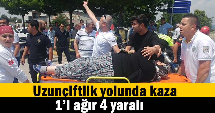 Kamyonet otomobille çarpıştı