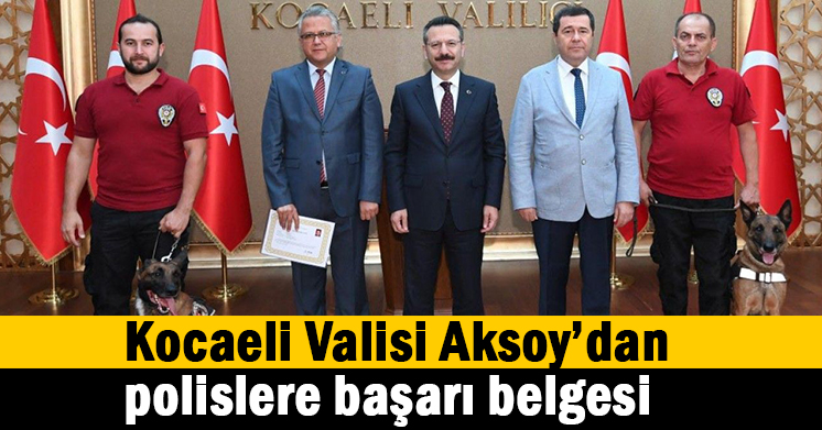 Başarılı operasyonlara imza atan polislere belge