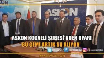 Bu Gemi Artık Su Alıyor