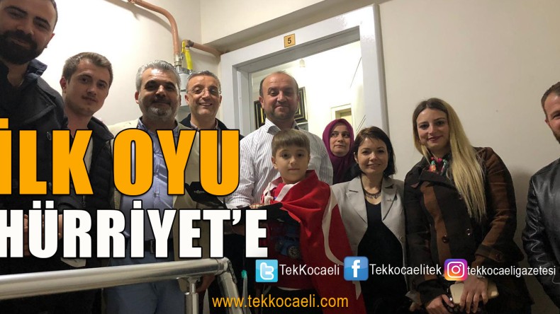 Genç Seçmenlere Doğum Günü Sürprizi