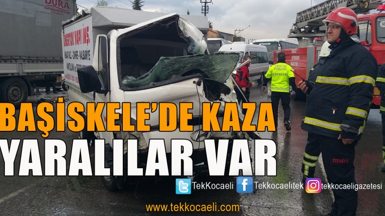 Kamyonet TIR’a Çarptı; Yaralılar Var