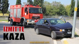 Araç Kontrolden Çıktı, Direğe Çarptı