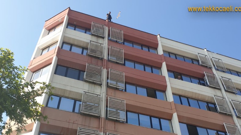 İzmit’te İntihar Girişimi