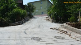 İzmit Yenidoğan’da Yollar Yenileniyor