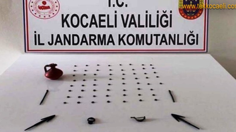 Tarihi Eserleri Satmaya Giderken Enselendi