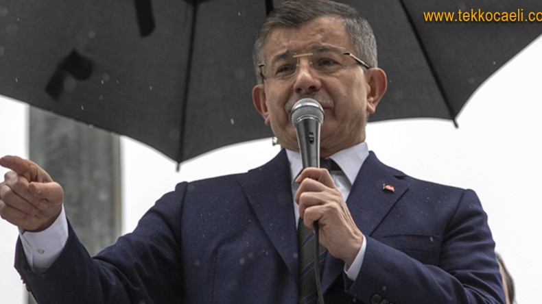 Ahmet Davutoğlu’ndan İktidara Sert Tepki