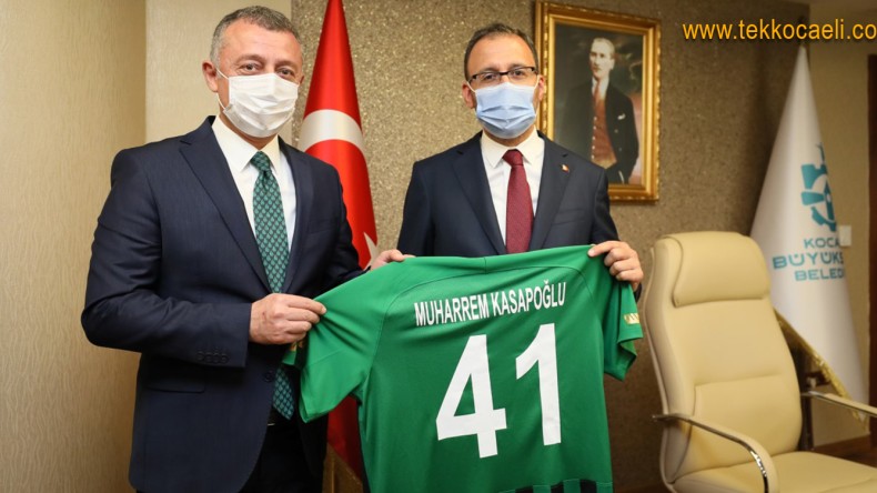 Bakan Kasapoğlu’ndan Kocaeli’ye Övgü