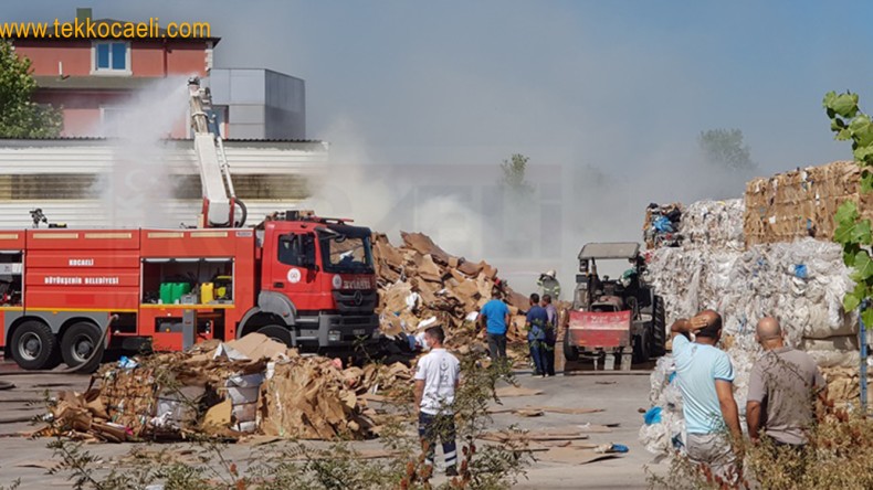 İzmit Sanayi Mahallesinde Yangın