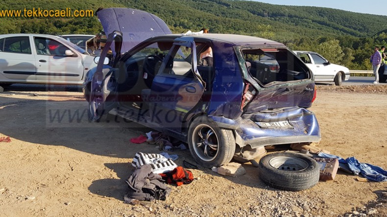 Kandıra Yolunda Feci Kaza; Yaralılar Var