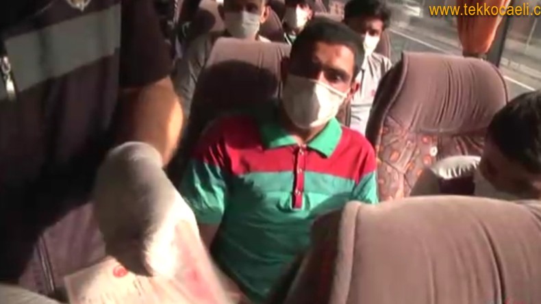 Yolcu Otobüsünden Kaçak Göçmenler Çıktı