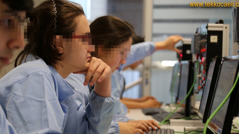 Meslek Liselerinde Teknolojik Dönüşüm
