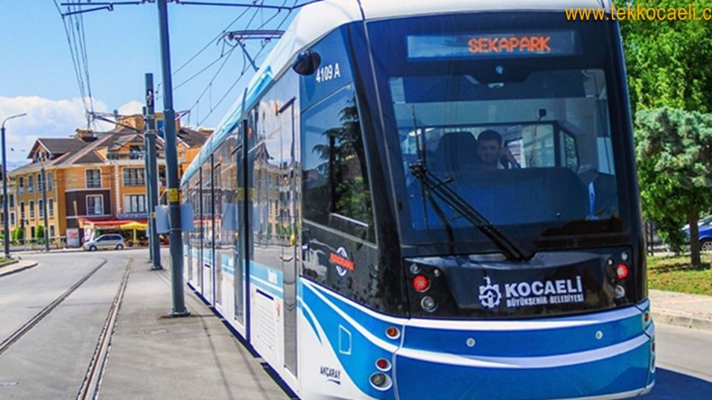 Büyükakın: Tramvayı Yürüyüş Yolundan Geçirmemiz Lazımdı