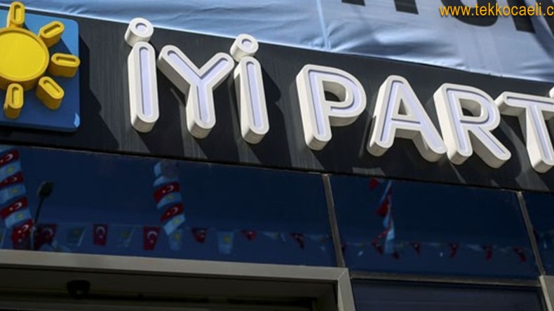 İYİ Parti, Merkez Sağ Siyasetçileri Tasfiye Etti