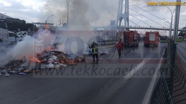 Atık Yüklü Araçta Yangın