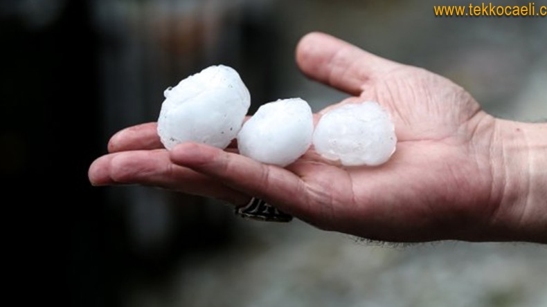 Adeta Taş Yağdı; İnanılmaz Anlar