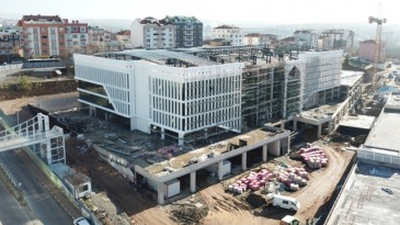 Çayırova’da Milyonluk Projeler Çürümeye Terkedilmiş!