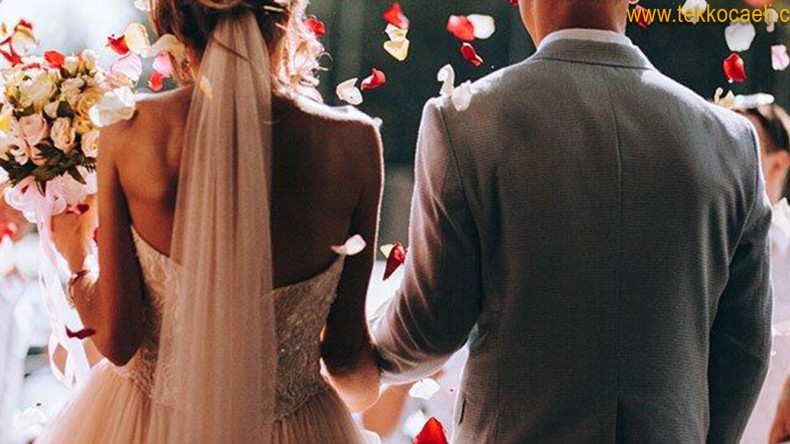 Maske Uyarısı Yapan Damat Korona’dan Öldü