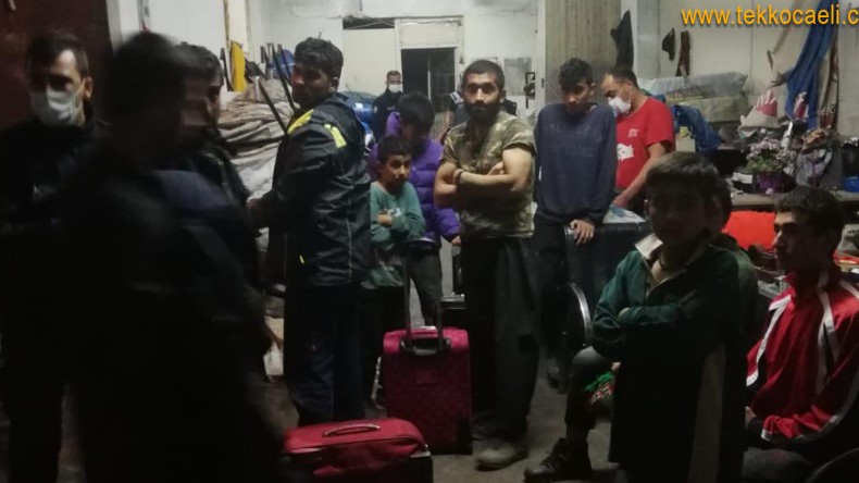 Afgan Uyruklu 46 Kaçak Göçmen Yakalandı