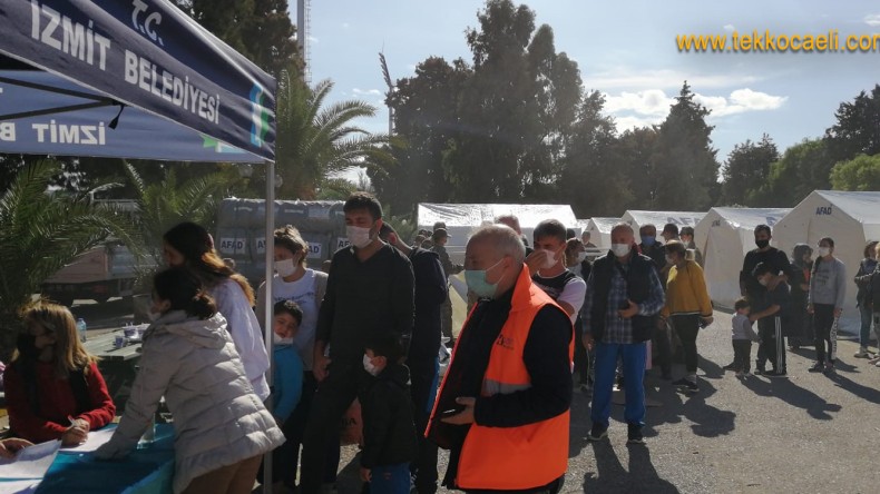 İzmit Belediyesi’nin İkinci Yardım Ekibi de İzmir’de