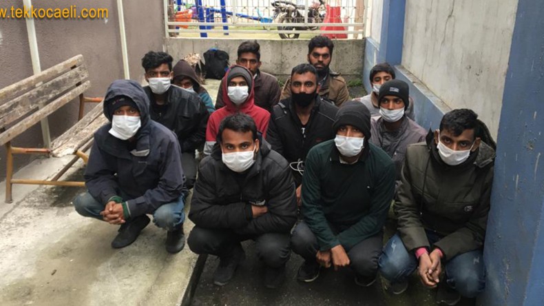 Yolcu Otobüsünde Kaçak Göçmen Yakalandı