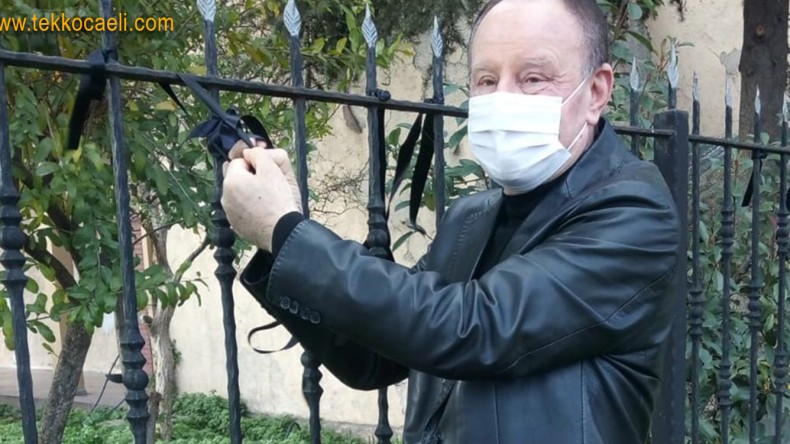 Hikmet Erenkaya Halkevi Binasına Siyah Kurdela Bağladı