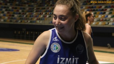 Dünya İzmit Belediyesporlu Oyuncuyu Konuşuyor