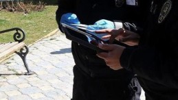 Aranan Şahıslar Parkta Enselendi