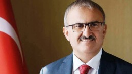 Münir Karaloğlu Annesini Kaybetti