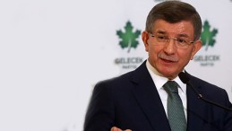 Ahmet Davutoğlu AKP’yi Adeta Topa Tuttu