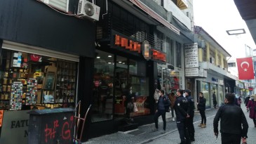 8 Yaşındaki Çocuğa Dayak Atan Esnafa ŞOK!