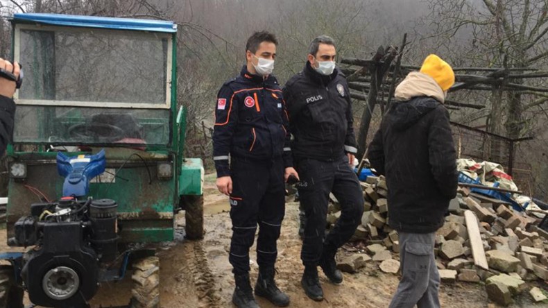 Ormanda Mahsur Kaldılar