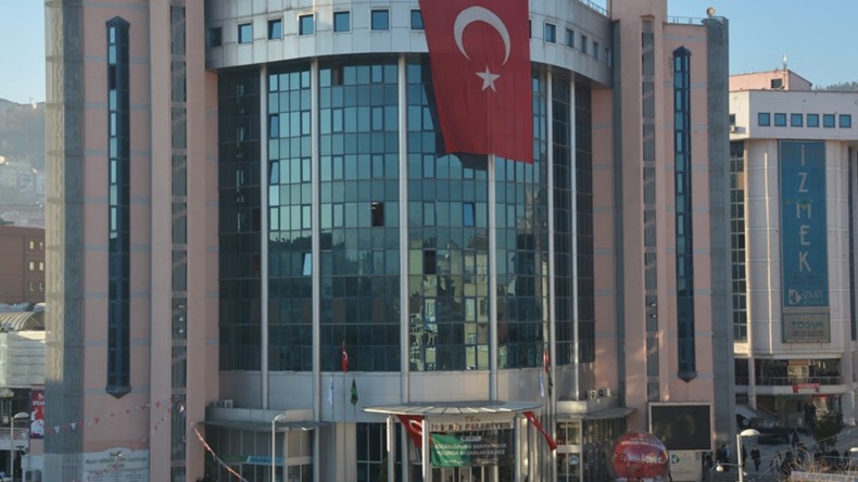 İzmit Belediyesi Esnaftan İşgal Harcı Almayacak