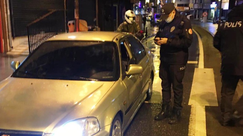 Kısıtlamalara Uymayanlara Ceza Yağdı
