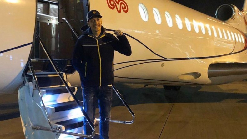 AKP’li Belediye Başkanı’ndan Mesut Özil Paylaşımı