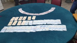 Yasağı İhlal Edenler Kumarda Yakalandı