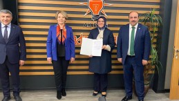 Ak Parti’de Gülay Artut Mazbatasını Aldı