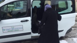 İzmit Belediyesi’nden Yaşlı Kadına COVİD-19 Desteği