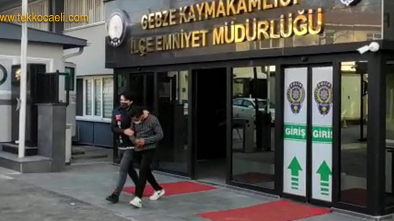 Polisiz Deyip 210 Bin Lira Dolandırdı