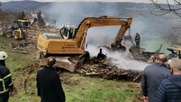 Korkunç Yangında Can Verdi