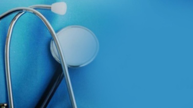 Sağlıkçıya Şiddet; Yerlerde Sürükledi