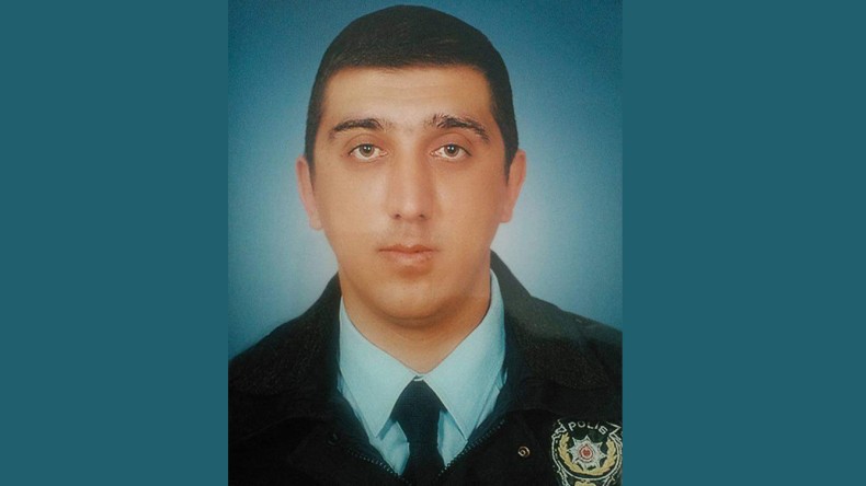 Polis Memuru Korona’ya Yenik Düştü